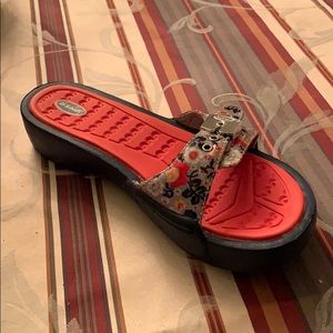 Sandal
